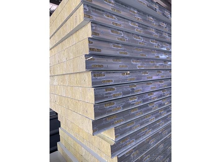 巖棉夾芯板廠家